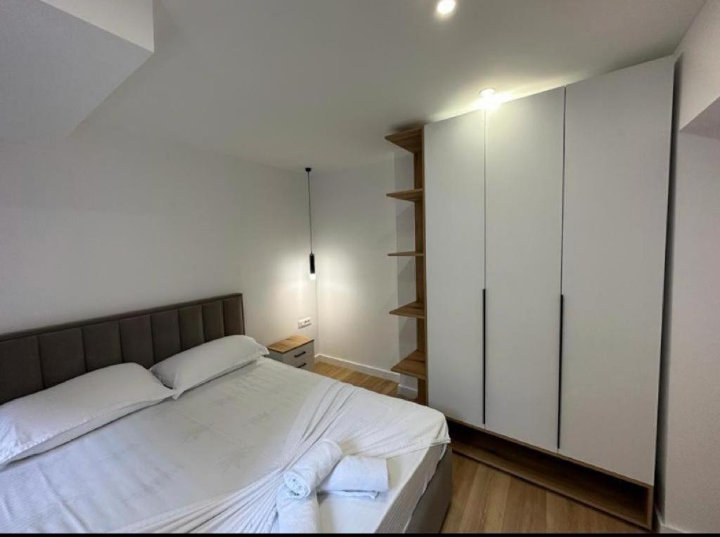 Come&Recome Tirana Apartments Exterior photo